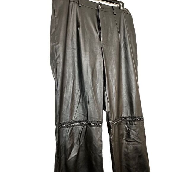 PrettyLittleThing High Rise Embroidered Seam Vegan Leather Pants Black Size 12 - Picture 2 of 6